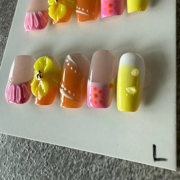 Colorful Floral Nail Press On Large - Picture 2 of 3